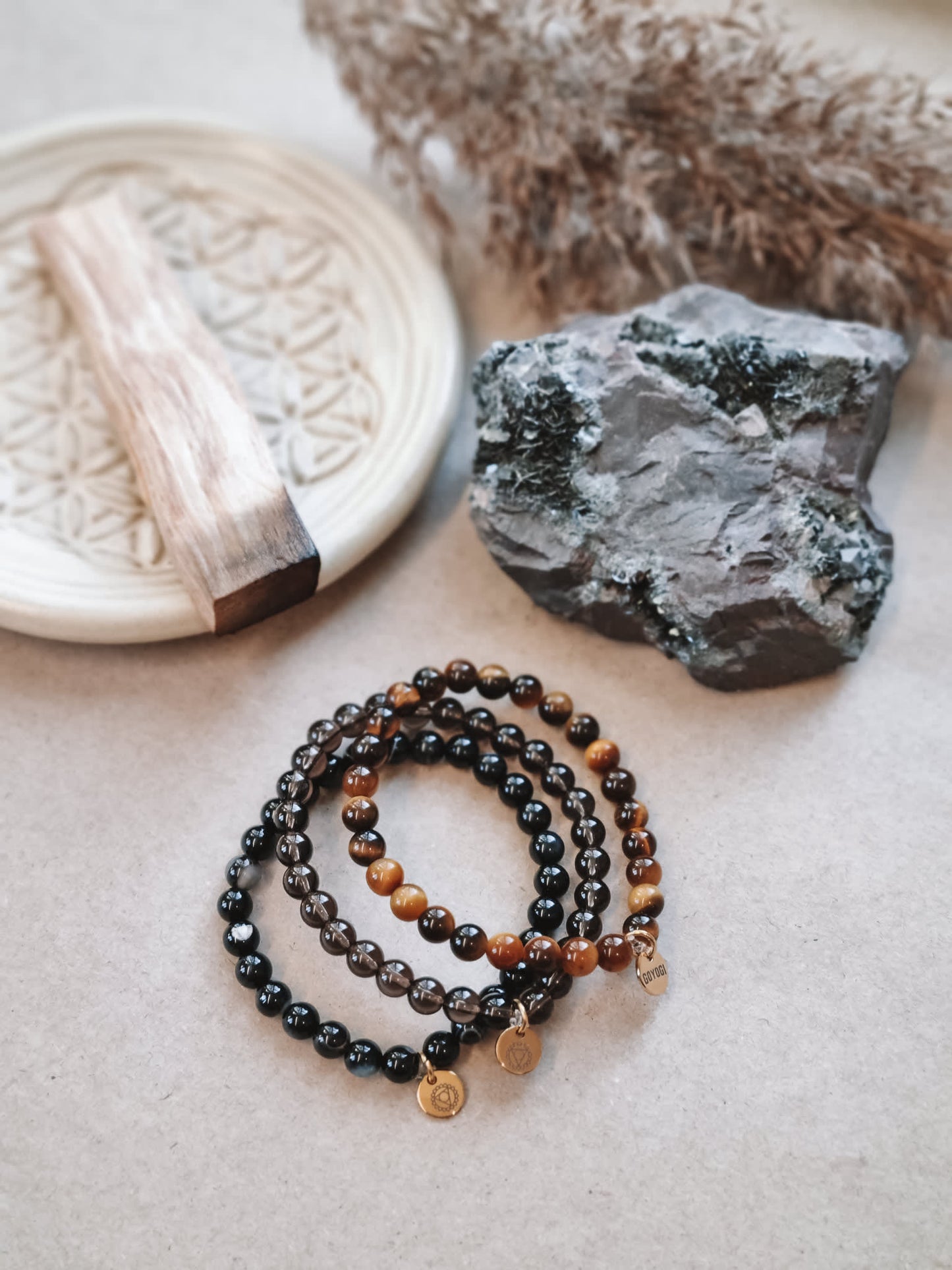 Mantra ENERGY bracelet - Insight, grounding and protection - tiger's eye, black agate and smoky quartz -