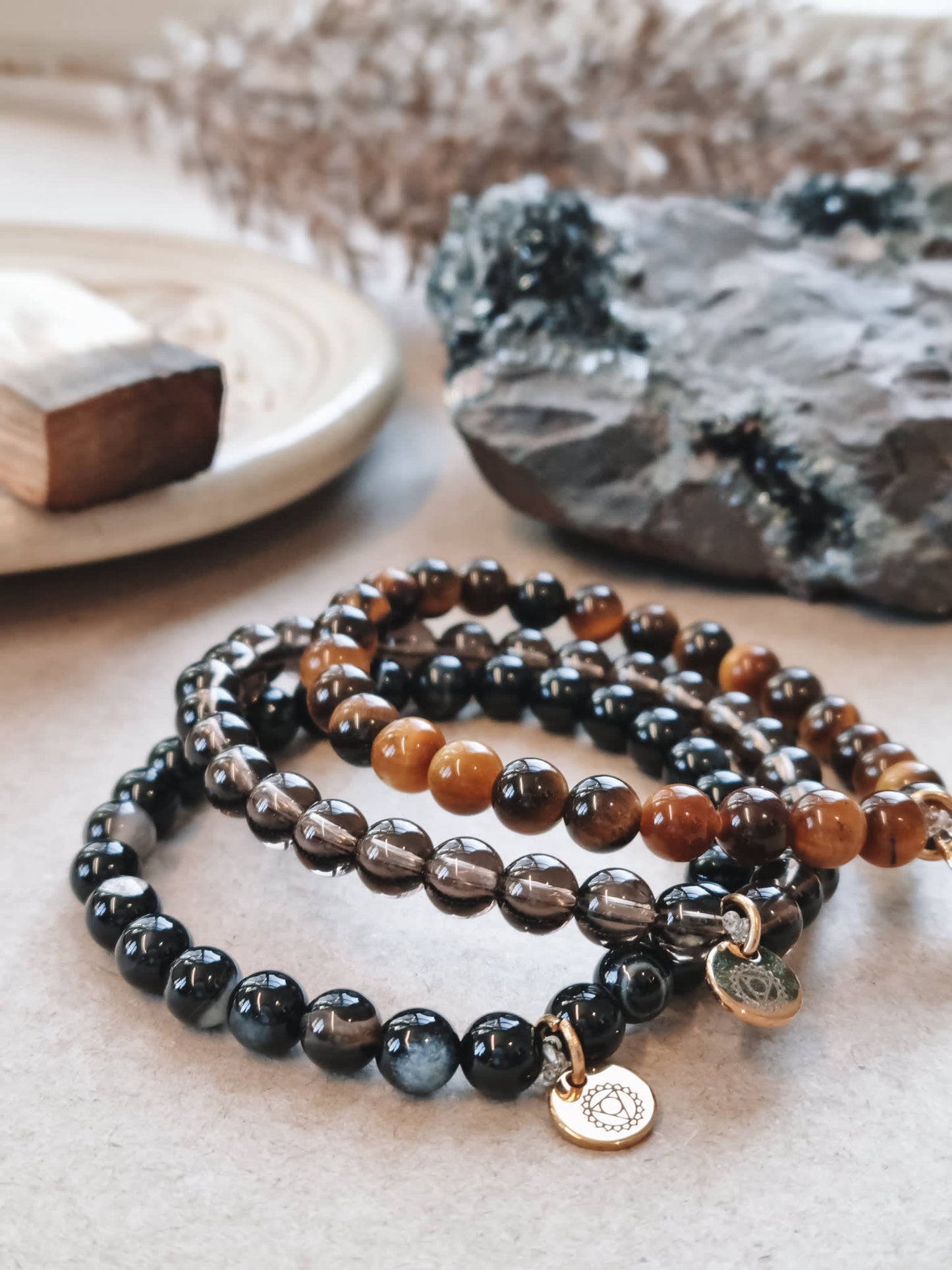 Mantra ENERGY bracelet - Insight, grounding and protection - tiger's eye, black agate and smoky quartz -