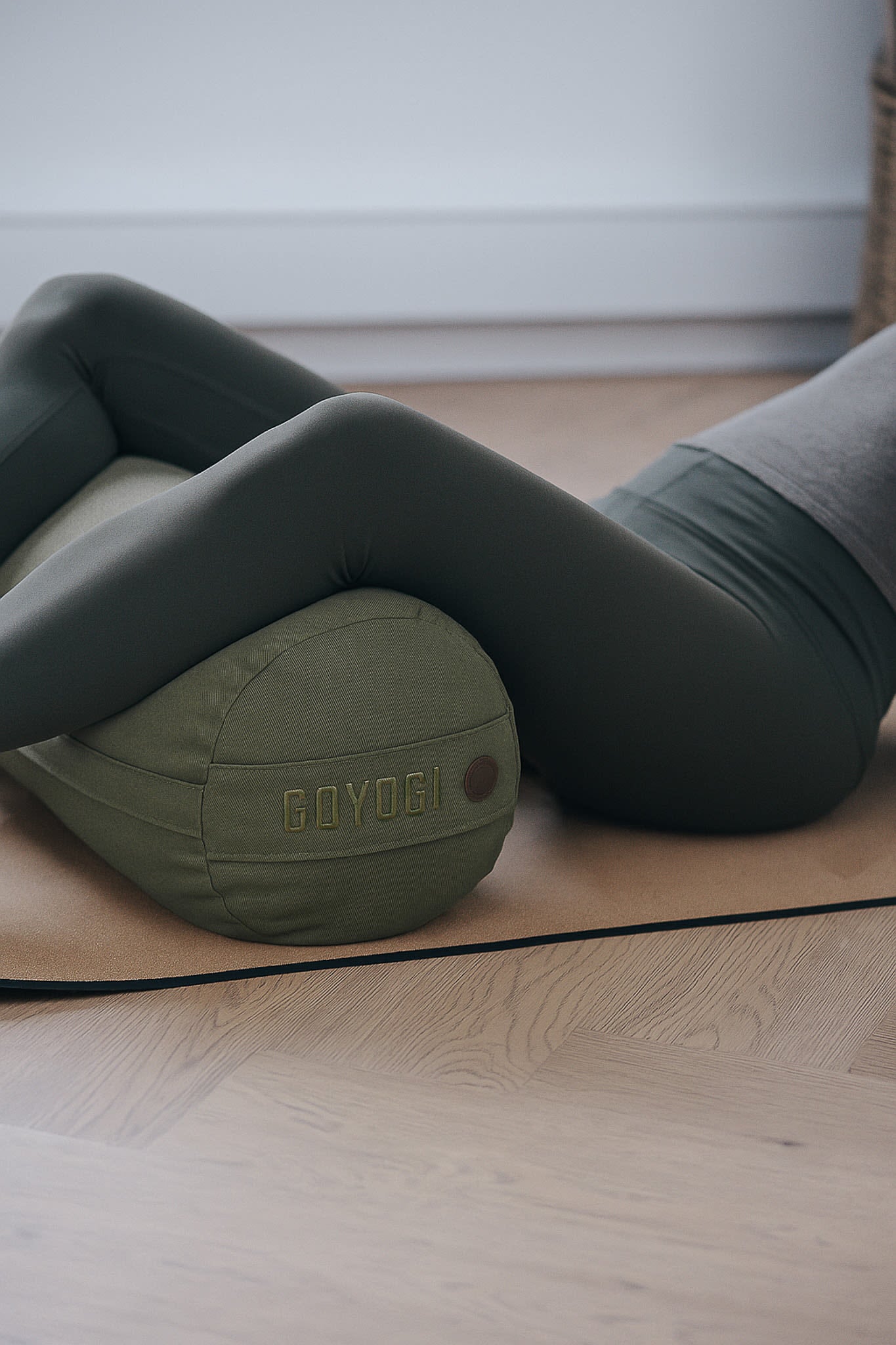 Calm Organic cotton Yoga Bolster - Dark Olive