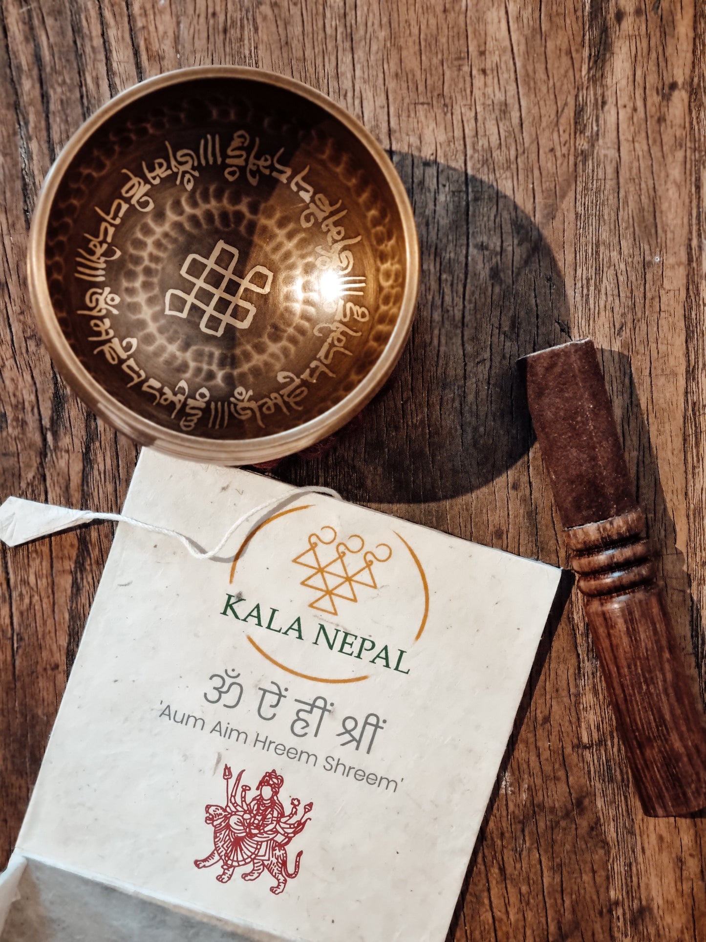 KALA NEPAL Syngeskål med træpind og æske - Messing
