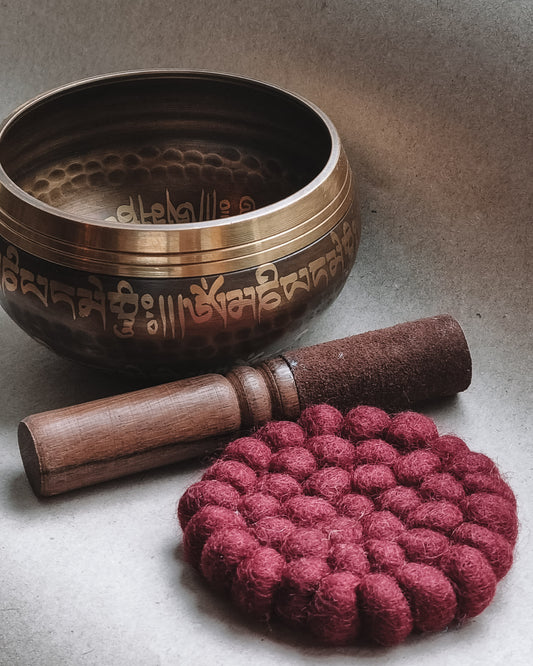 Singing bowl with wooden stick - Nepal -